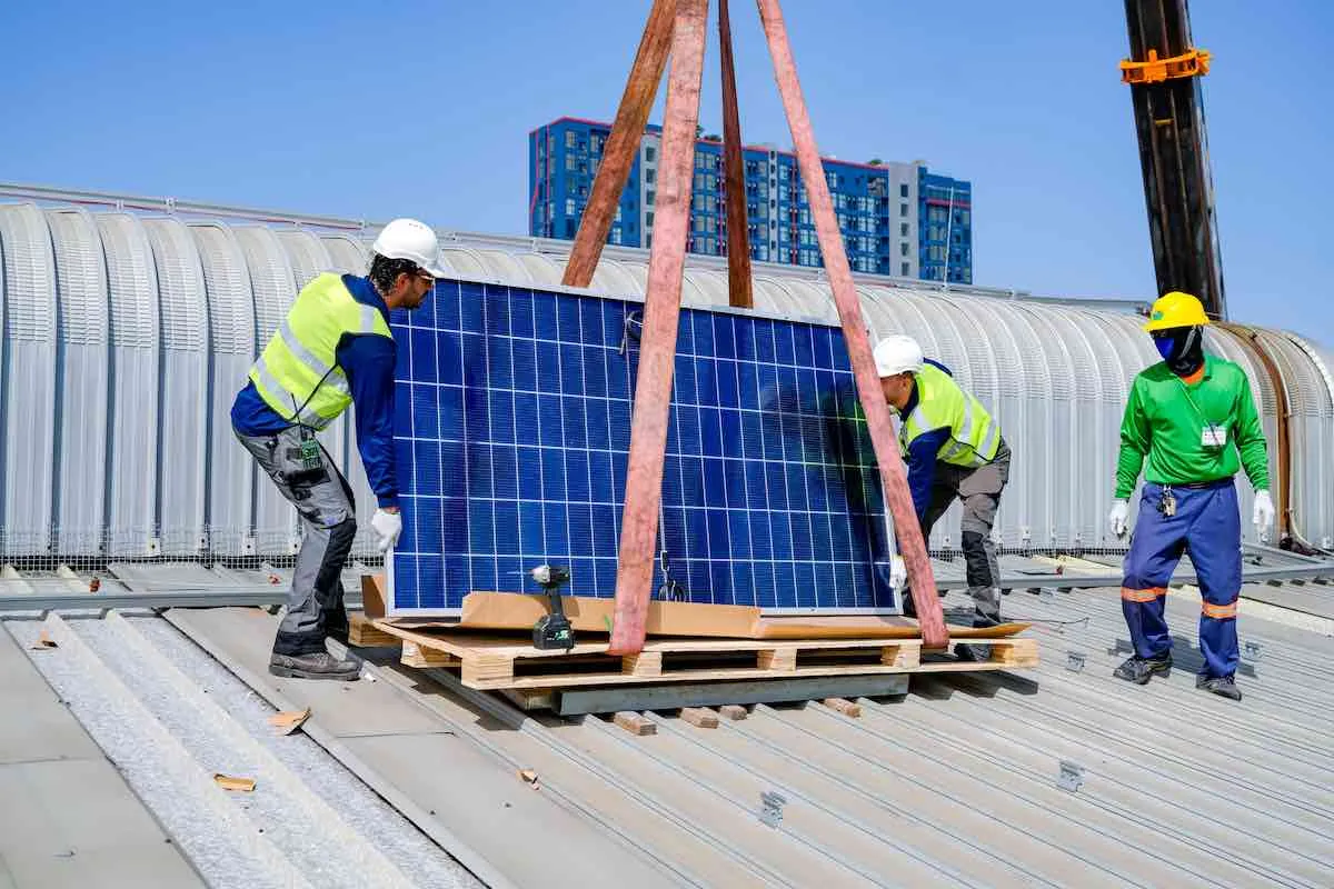 FV e batterie, quasi un milione di posti di lavoro nell'Ue