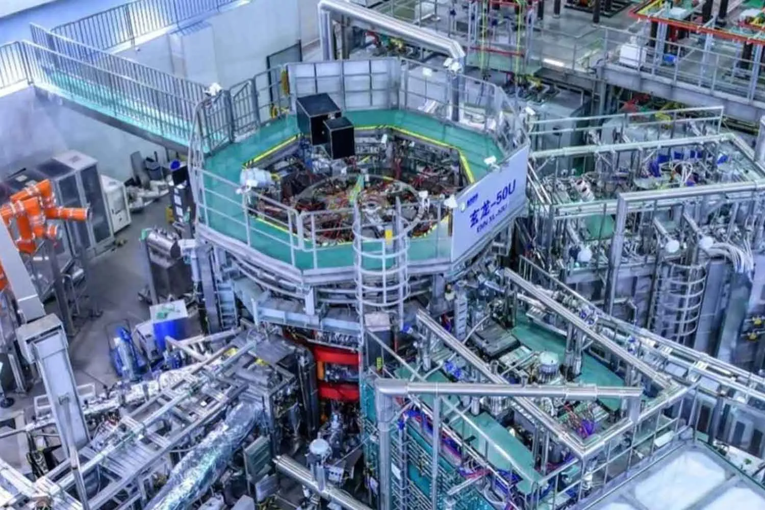 Cina, nuovo passo nella fusione nucleare: ottenute oltre 100 milioni di reazioni al secondo con idrogeno e boro