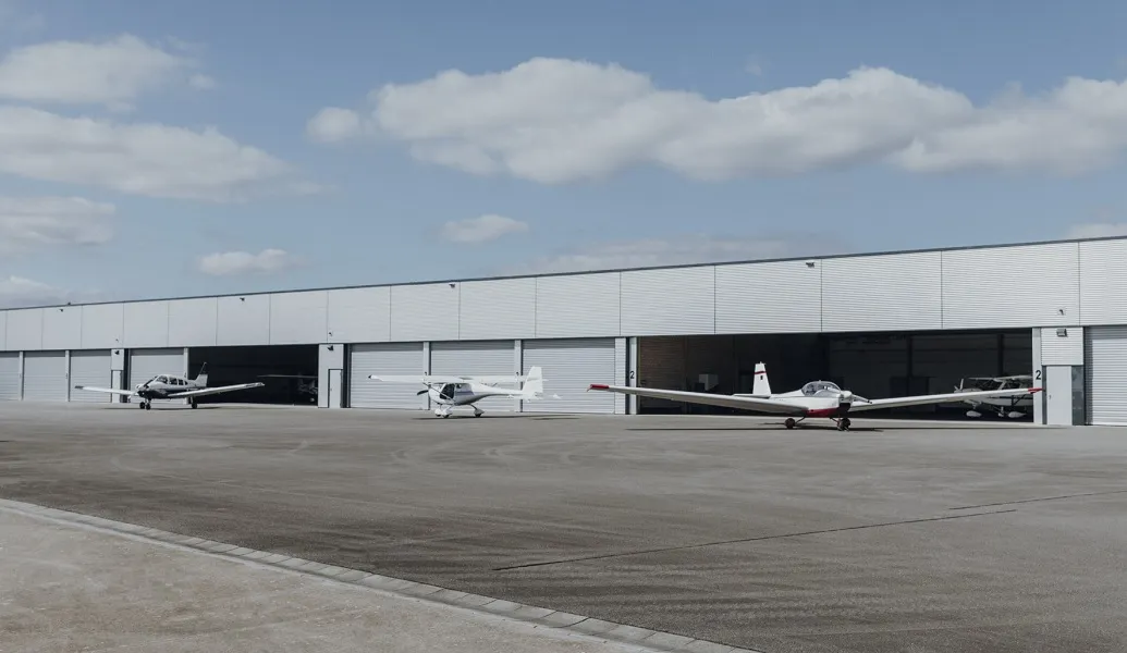 Serrande avvolgibili SSG DD di Hörmann: protezione e sicurezza per l’aeroporto di Saarlouis-Düren