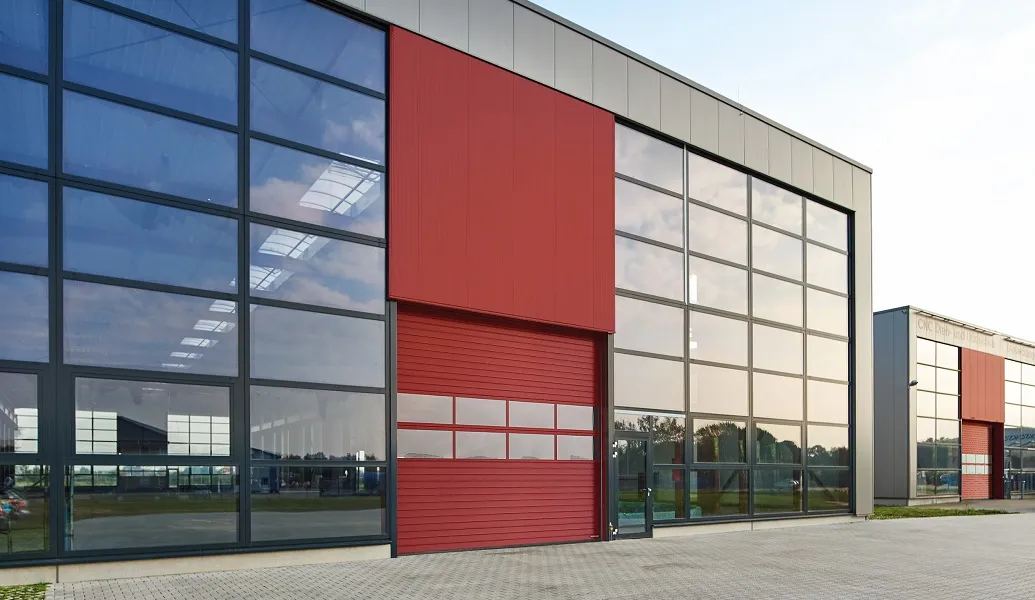 Hörmann, portone SPU 67 Thermo: sicurezza, efficienza energetica, continuità operativa per industria e logistica